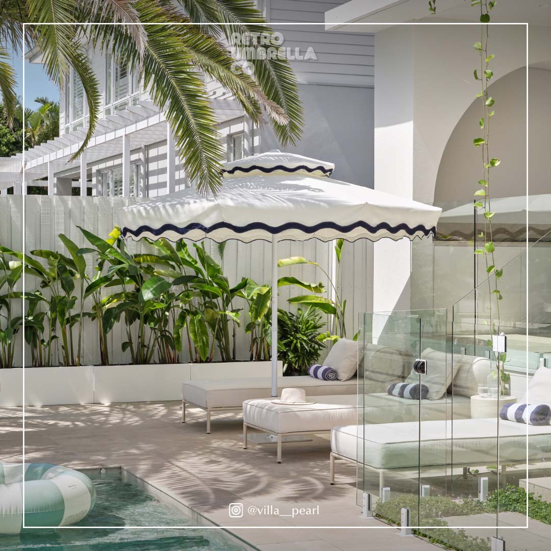 UGC of St Tropez Double Tier Umbrella